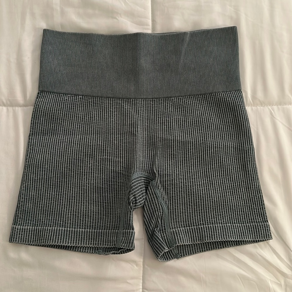 Colsie Women’s Spandex Shorts Size S